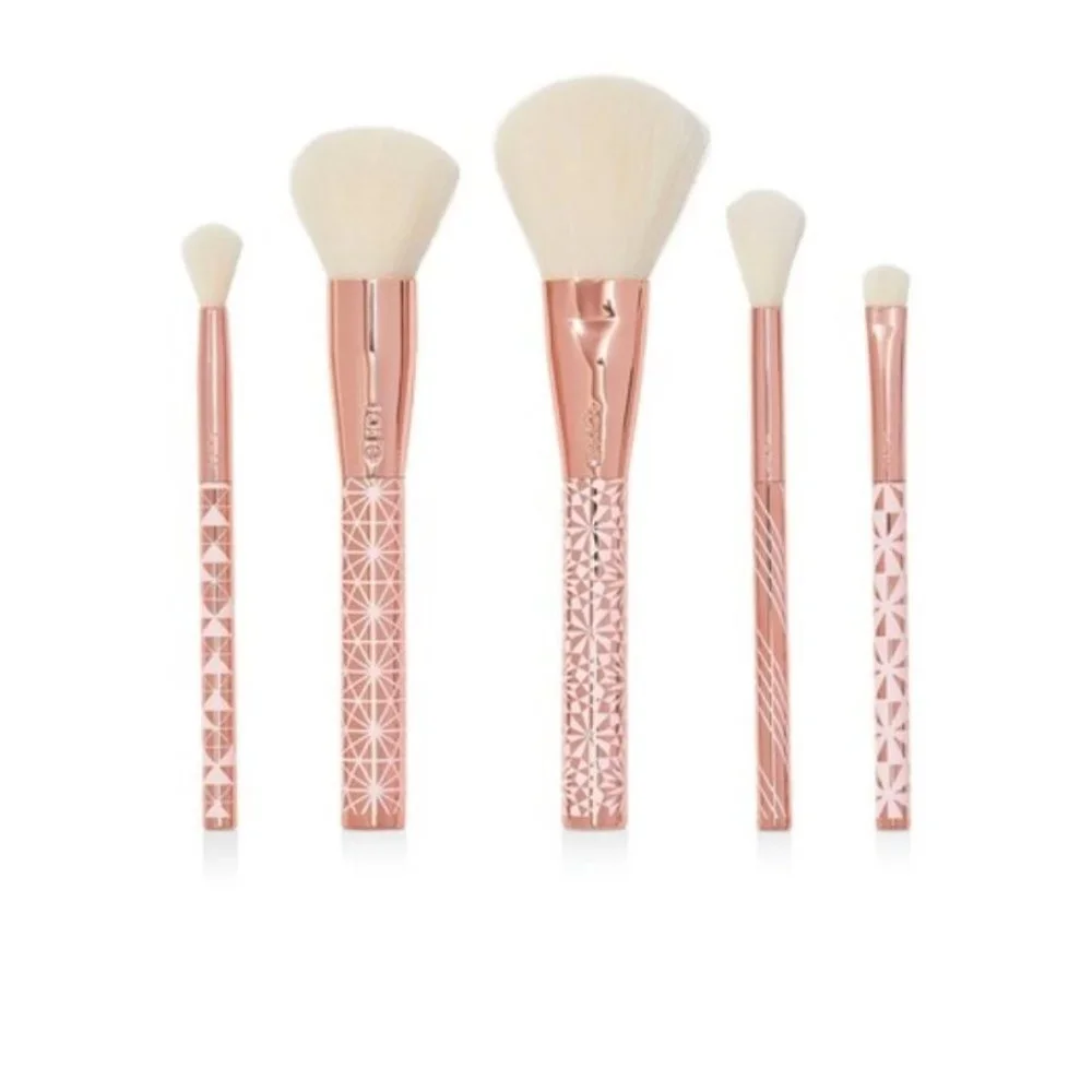 Tarte 5-Piece Collector's Set  Brush Set: Highlighter, Powder, Eyeshadow Brushes